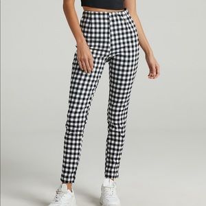 Showpo. Ankle Pant in Black Gingham